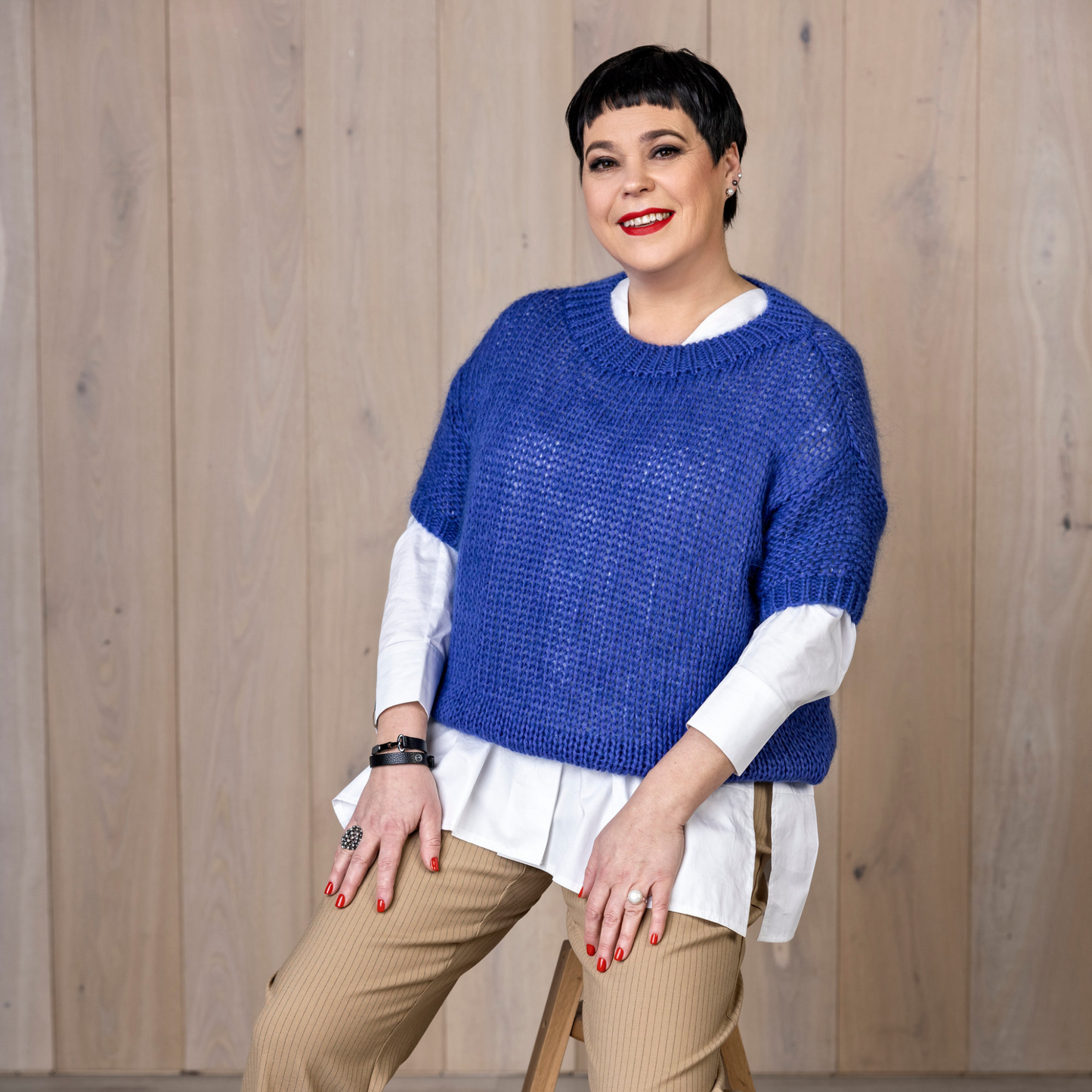 Mėlynai violetinė